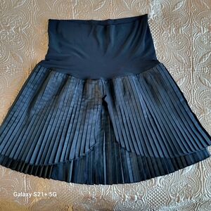 Elegant Black Pleated Skirt